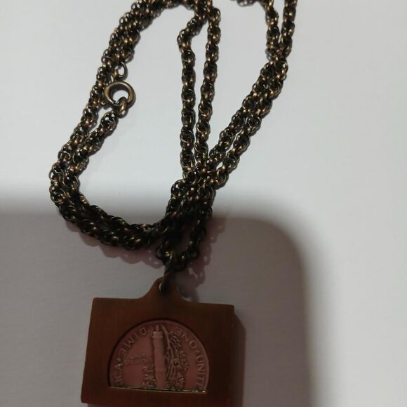 Lady Liberty Dime Pendant antiqued 18kt yellow gold silver half coin chain NEW - Picture 2 of 4